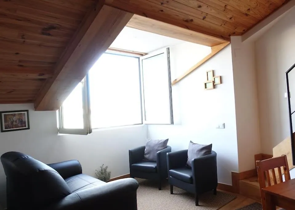 Charm And Fantastic View In A Fully Equipped Home In Center Lisbon Apartment