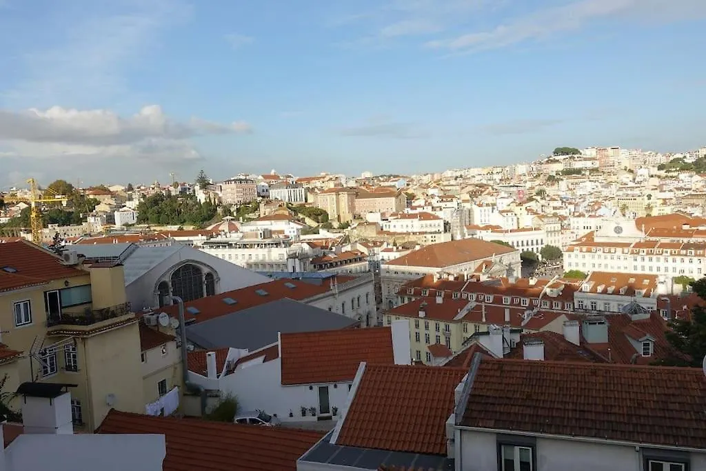 Charm And Fantastic View In A Fully Equipped Home In Center Lisbon Apartment